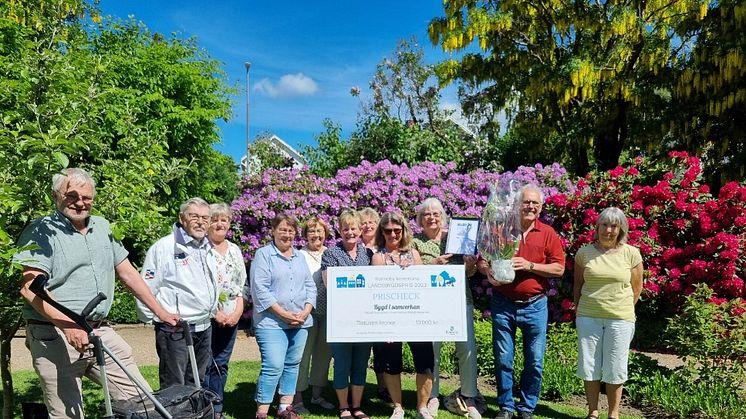 Pristagare Trädgårdsgruppen Svenmanska trädgårdsparken.jpg