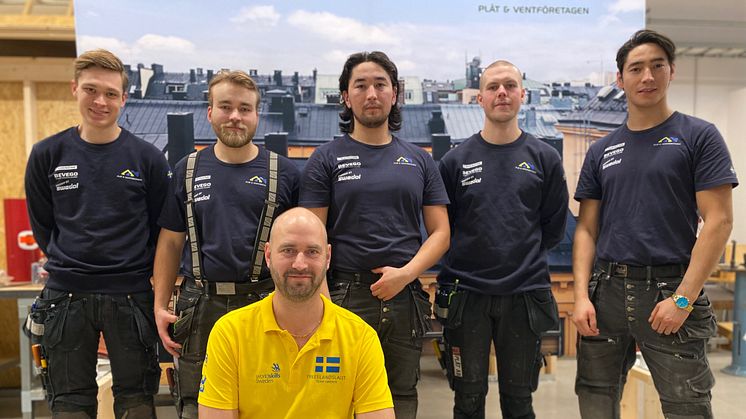 Det blev en spännande tävling i plåtslageri på Bråvallagymnasiet i Norrköping i fredags. Målet var att hitta den bästa plåtslagaren bland de sex tävlande. Vinnaren får representera Sverige i EuroSkills i Gdansk i september. 