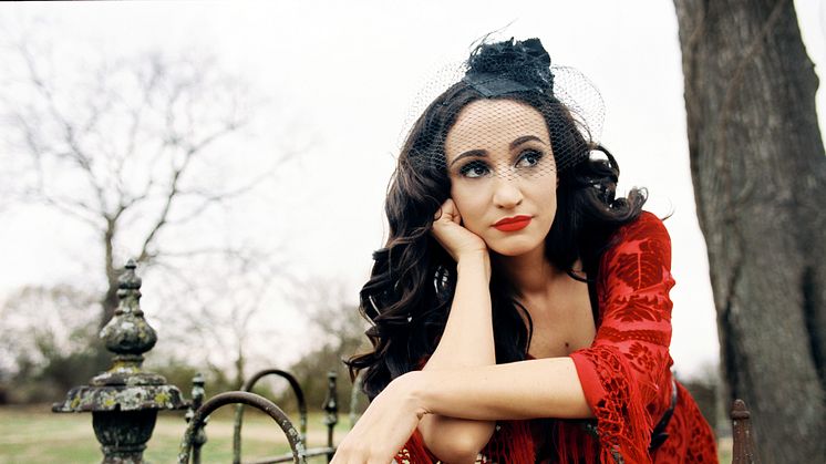 LINDI ORTEGA TIL MONO!