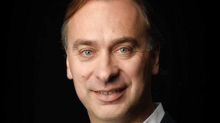 Zum 1. September 2021 übernahm Martin Zouhar (50) als neuer ‚Executive Vice President SEB Professional PCM und Hotel‘ die Leitung des Kaffeemaschinenund Hotelgeschäfts der WMF und verantwortet damit die Marken WMF, Schaerer, Curtis und HEPP im Profe