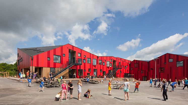 Invigning av den visionära Vibeengskolen, ritad av Arkitema Architects