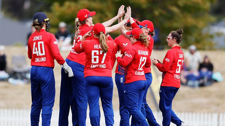 England Women defeat New Zealand in second IT20 