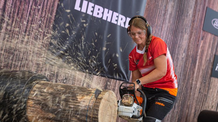 Det danske landshold skriver historie, når Felixia Banck bliver den første kvinde til at stille op i et TIMBERSPORTS® verdensmesterskab.