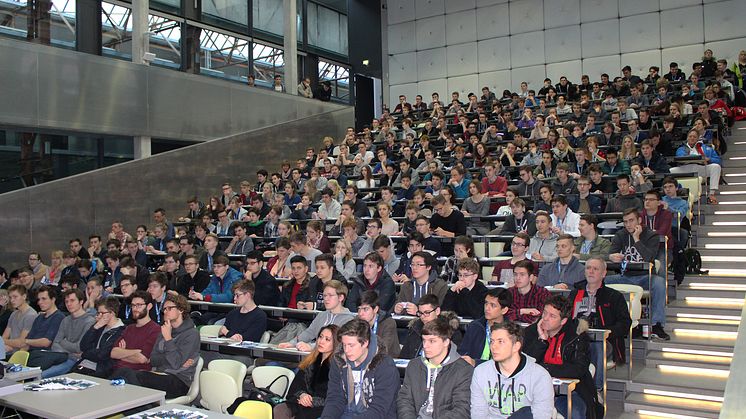 ​Mehr als 300 Schülerinnen und Schüler beim 5. Fachtag Informatik am 26. Januar 2016 an der Technischen Hochschule Wildau