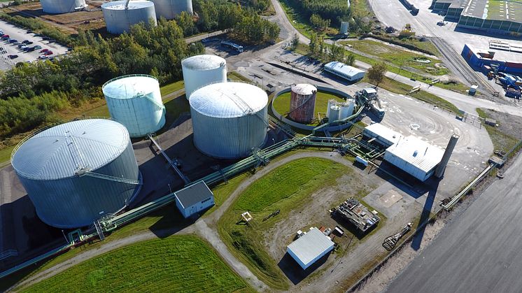 - Vårt erbjudande om helhetslösningar avseende leveranser av kemikalier och biobränslen är något nytt och intressant för kunderna i Finland, säger Mikael Kvist, vd på Wibax Oy.