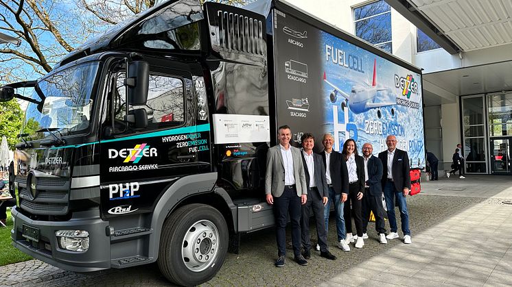 Detzer Aircargo Service treibt mit PH2P Truck von Paul Group die Dekarbonisierung voran.