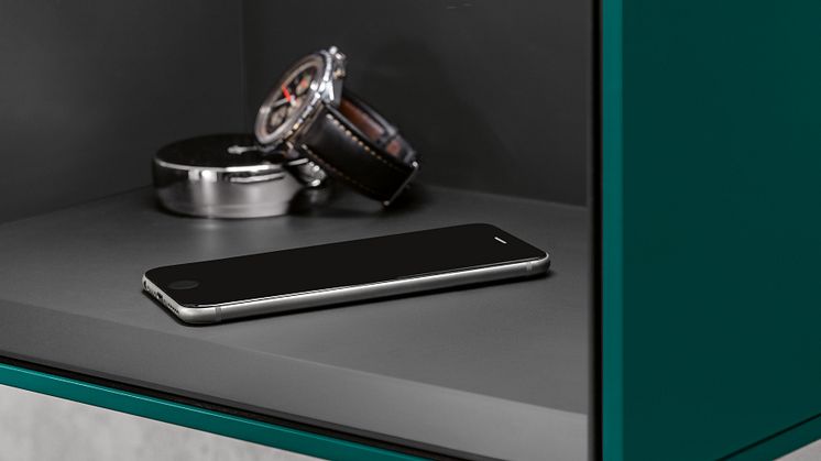 De nye Finion produkter til badeværelset fra Villeroy & Boch har integrerede smarte funktioner som trådløs opladning af smartphones og intelligente lyd- og lysfunktioner.