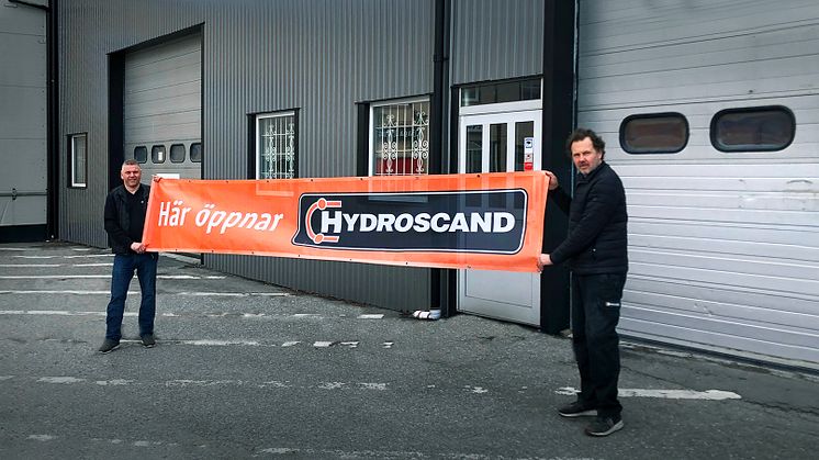 På bilden fr. v. Lars Forsberg, regionchef Västmanland och Peter Norrström, platschef Enköping på Hydroscand.