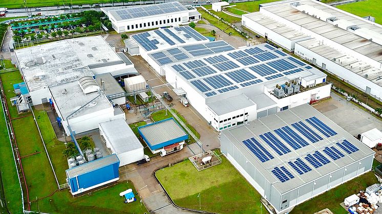 Så här kan det se ut – bilden visar en fabrik i ett tidigare solcellsprojekt av BayWa r.e.. Bild: BayWa r.e.