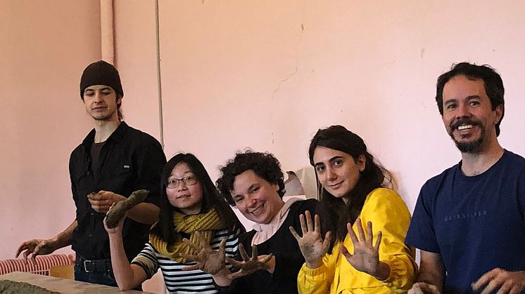 Students of the English Studies at the Goetheanum (Photo: Edda Nehmiz)