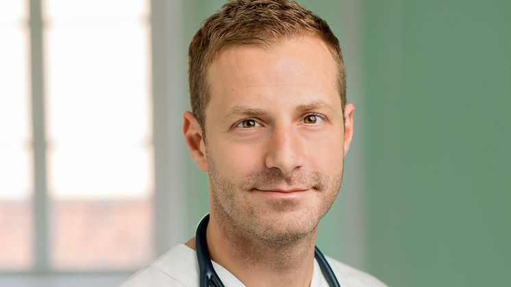 Jacob Hollenberg, docent och överläkare i kardiologi samt chef för Centrum för hjärtstoppsforskning vid Karolinska Institutet.