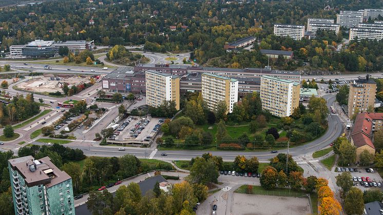 Skandia Fastigheter, hyresrätter, Golfvägen, flygfoto, parksida