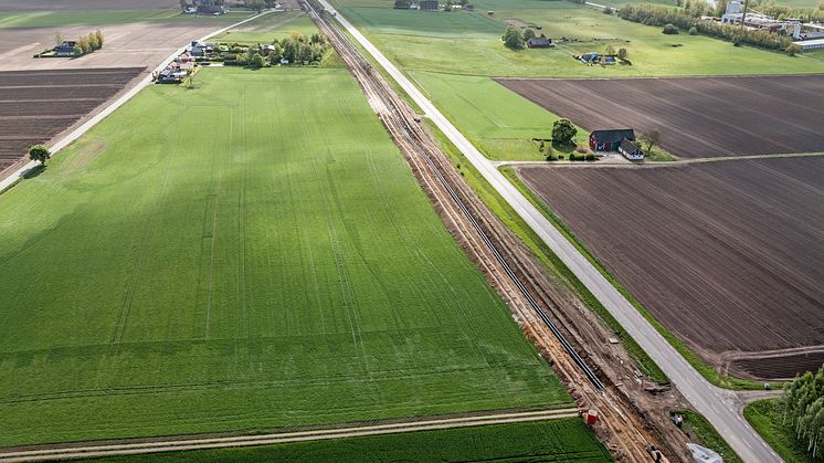 Ingen anslutning. Fjärrvärmen i ledningen mellan Landskrona och Örtofta fortsätter att passera Kävlinge.