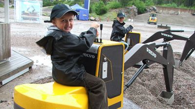 Volvo lanserade eldriven grävmaskin på Swecondagarna 2009 i Eskilstuna