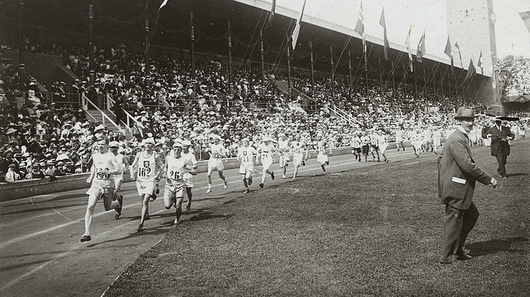 Löptur med historiska vingslag när Maratonleden invigs