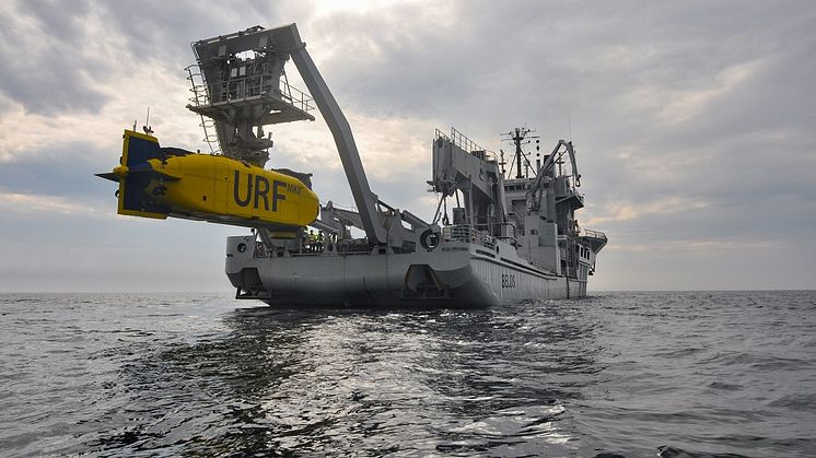 URF under sjösättning från HMS Belos Foto: Försvarsmakten