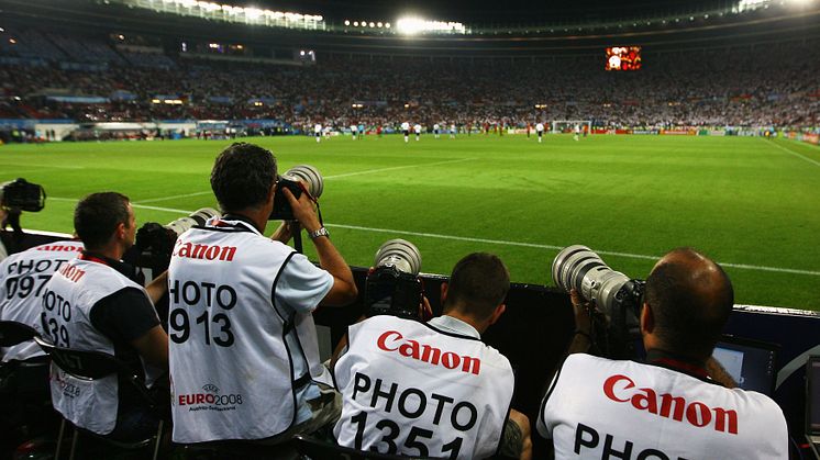 Canon fokuserer på fotballens kraft under UEFA EURO 2012™ 