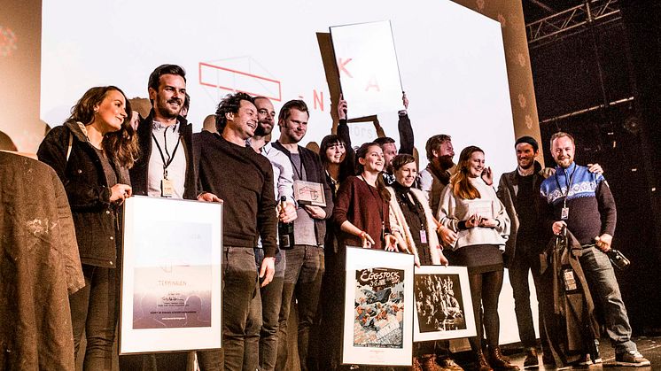 Vinnerne fra 2016 samlet på scenen på Parkteatret i Oslo under fjorårets by:Larm.