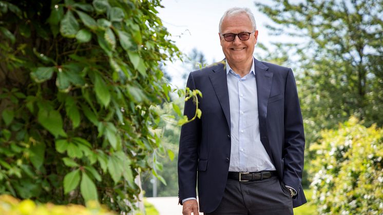 Baard Haugen (63) er ansatt i stillingen  Group CFO i NHST Media Group AS.