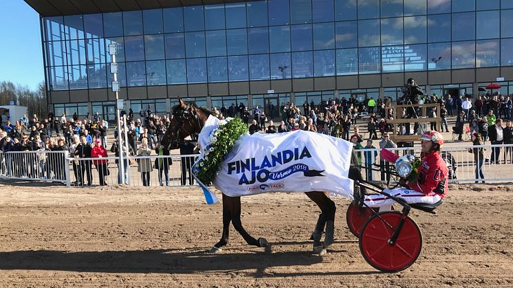 Pastore Bob tog vägen till Elitloppet