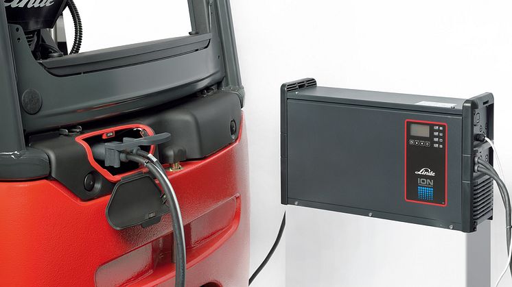 Linde lanserar motviktstruckar med litium-jon-batterier