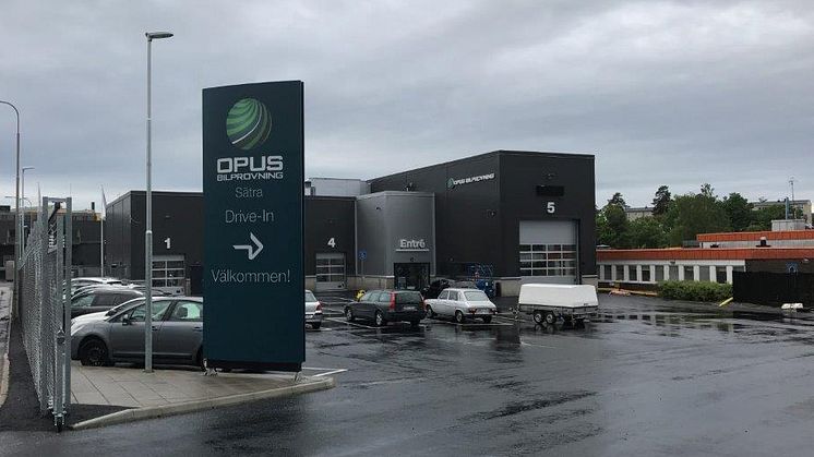 Nu är portarna öppna till Opus Bilprovnings nya station i Sätra