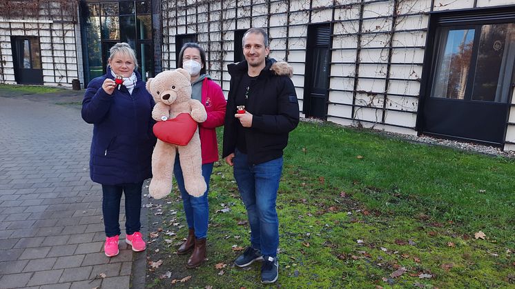 von links: Jaqueline Suhrow, Kerstin Stadler (Bärenherz) und Toni Küttner