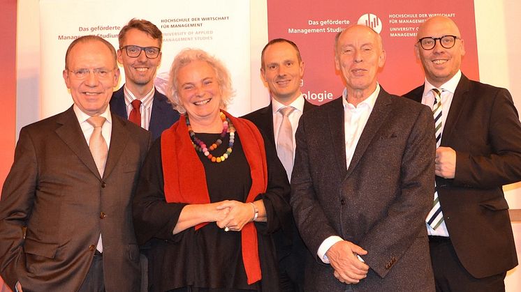 (v.li.): Florian Gerster, Prof. Dr. Lars Castellucci, Elisabeth Gransche, Michael Baumann, Prof. Dr. Michael Nagy, Sascha Kaiser. Es fehlt: Prof. Dr. Uwe Hochmuth. Foto: Franz Motzko