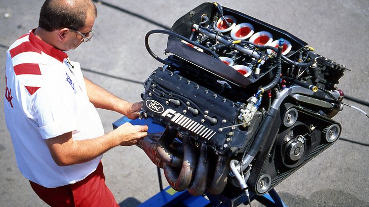 1990 Racing Hungarian GP  Ford Arrows engine neg 594-52