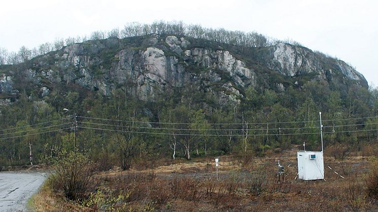 Karpdalen_maalestasjon_foto_Benjamin_Flatlandsmo_Berglen