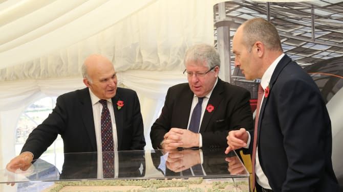 From left to right: Rt Hon Dr Vince Cable MP, Rt Hon Patrick McLoughlin MP, Alistair Dormer (Hitachi Rail Europe)