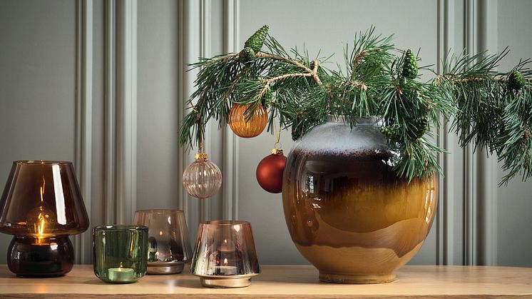 Zu jeder Jahreszeit ein wahrer Hingucker: unsere Vase MADS. 