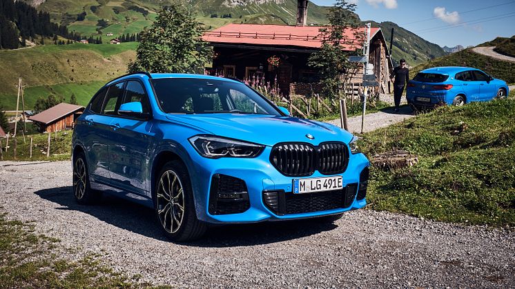 BMW X1 xDrive25e ja BMW X2 xDrive25e