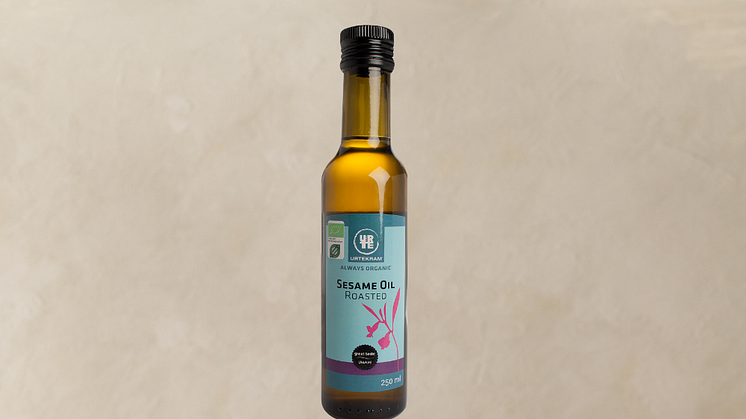 Takaisinveto Urtekram Sesame oil – paahdettu 250 ml, ﻿EAN Koodi: 5765228345368,  Parasta ennen päiväys: 30/04/2021,  Erätunnus: SEBGL90826