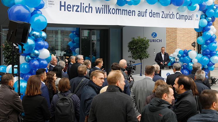 Dr. Carsten Schildknecht spricht auf der feierlichen Einweihung des Zurich Campus