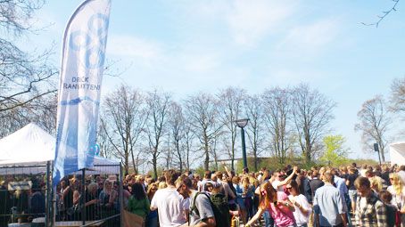 Varannan vatten under Valborg i Lund