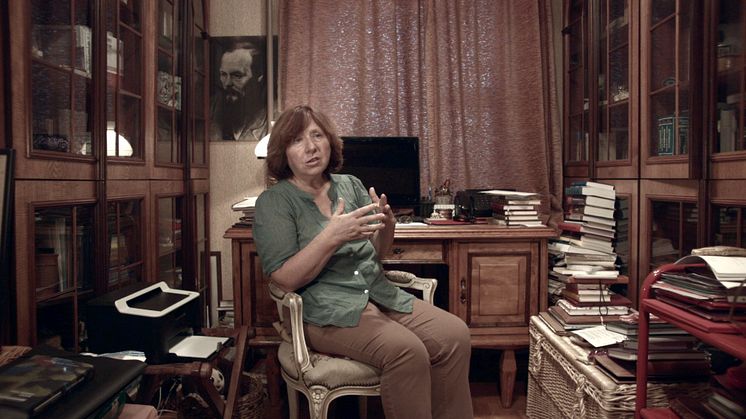 Nobelpristagaren Svetlana Aleksijevitj i en  film av Staffan Julén. Foto: Malaq Julén Brännström