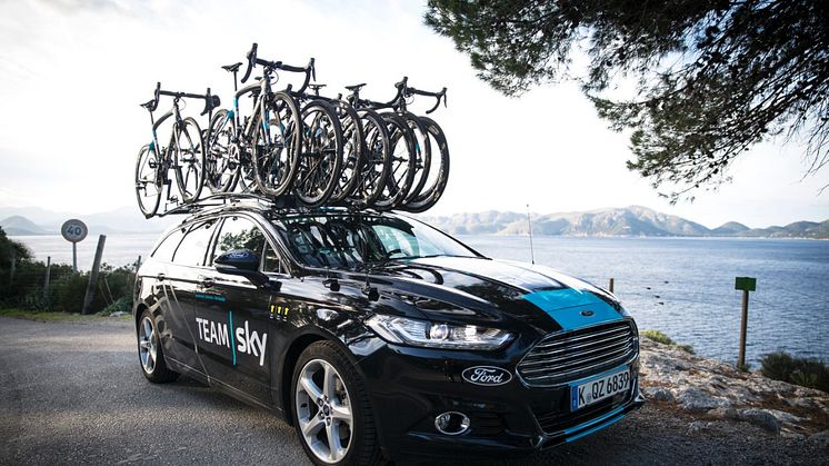 A Ford bejelenti együttműködési szándékát a Team Sky csapattal; a vállalat lesz az elit kerékpárcsapat exkluzív autó- és haszongépjármű-szállítója