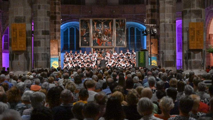 Dresdner_Kreuzchor_Abschlusskonzert_Musikfest Erzgebirge_Mathias Marx_8.9.2024_Schneeberg.jpg