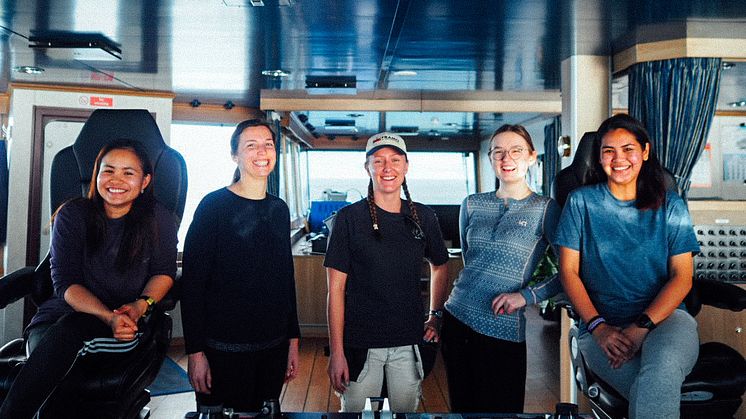 Furetank crew members from the left: Estifanie Eslit, Sanna Tovar Schoug, Therese Boman, Johanna Taremark and Charmaine Baron.