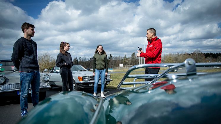 Auftakt-Testtraining mit Oldtimer und Next generation drivers (15. April 2021) Foto: Thommy Mardo | Mannheimer Versicherung AG