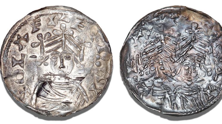 Lund, penny without year (approx. 1091-1095), Hbg. 4, coin maker Easmun, 0.82 g, reverse double struck, but a unique, beautiful and complete example. Estimate: DKK 120,000-140,000 / € 16,000-18,500.