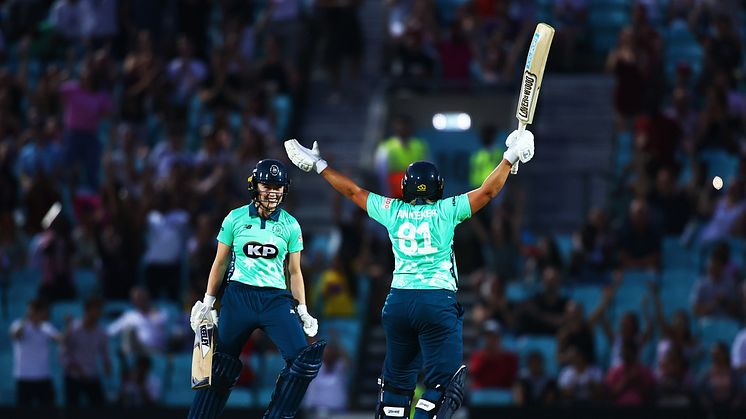 Opening match of The Hundred sets UK record for women's cricket