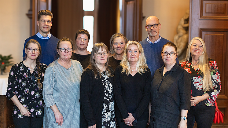 Några av de 201 medarbetare som har arbetat 25 år i Umeå kommun, 2023. Daniel Lindström, Maria Thorén, Maria Svanström, Dan Åberg. Linda Eriksson, Anette Jonsson, Eva Österlund, Lena Sjöstedt, Katrin Lomvik, Siv Wallberg.