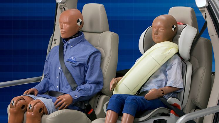 Nye Ford Mondeo får oppblåsbare setebelter bak.