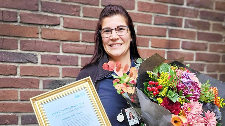 Florenta Constantina Voda Ganios, undersköterska inom hemvården, kan nu titulera sig som "Årets handledare 2022".