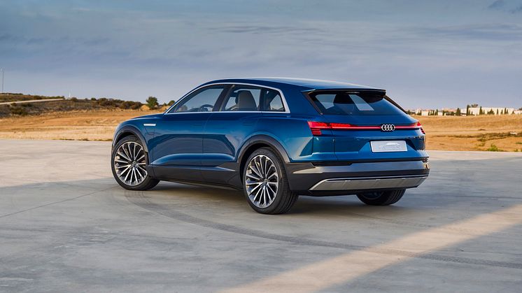 Audi e-tron quattro concept - static rear