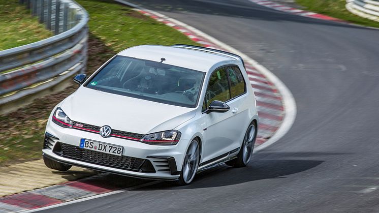 Golf GTI Clubsport S sætter omgangsrekord for forhjulstrukne serieproducerede biler på Nürburgring