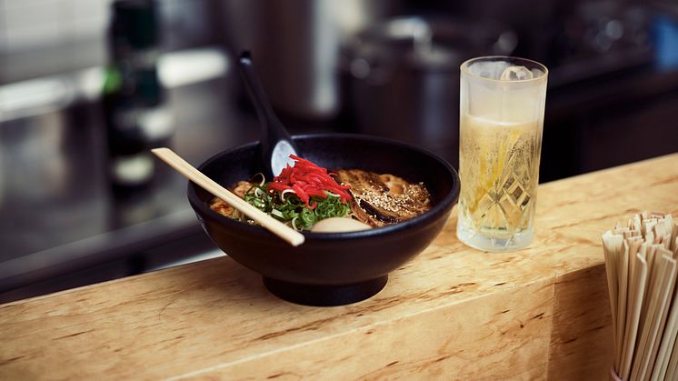 Ät ramen som i japan - med en whisky highball