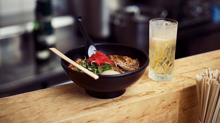 Ät ramen som i japan - med en whisky highball